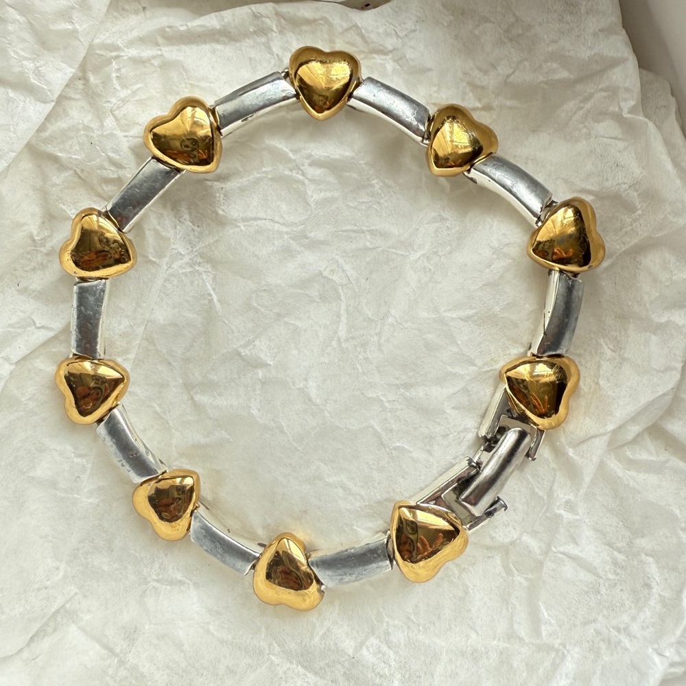 ❌SOLD❌Vintage Monet Two Tone Heart Link Bracelet Gold Silver 7”